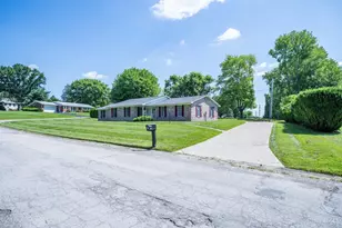 117 Sherwood Dr, Hillsboro, OH 45133 - Photo 1