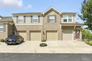 8001 Oakbridge Wy, Green Township, OH 45248 - Photo 1