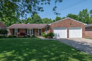 12101 Deerhorn Dr, Springfield Township, OH 45240 - Photo 1