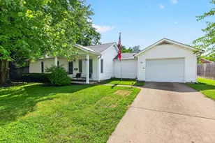 801 Carlisle Ave, Hamilton, OH 45013 - Photo 1