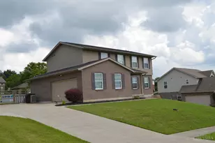 2043 Wagon Wheel Dr, Ross Township, OH 45013 - Photo 1