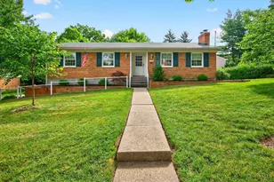 2028 Parkhurst Ct, Cincinnati, OH 45224 - Photo 1