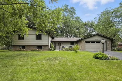 7970 S Oak Court, Centerville, OH 45458 - Photo 1