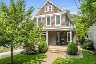 3728 Drakewood Dr, Cincinnati, OH 45209 - Photo 1