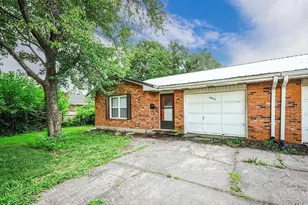 1922 Cir Ginny, Middletown, OH 45044 - Photo 1