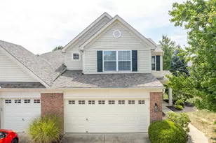 2010 Commons Cir Dr, Batavia Township, OH 45103 - Photo 1