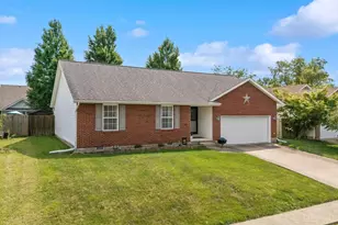 320 Maple Ridge Dr, Wilmington, OH 45177 - Photo 1