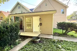 220 N Cherry St, Lebanon, OH 45036 - Photo 1