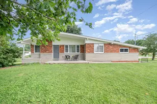 663 Marieda Dr, Union Township, OH 45245 - Photo 1