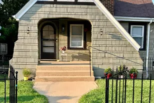 2930 Mignon Ave, Cincinnati, OH 45211 - Photo 1