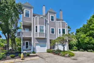 2339 Muriel Ct, Cincinnati, OH 45219 - Photo 1