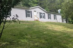 563 Maple Creek Rd, Washington Township, OH 45153 - Photo 1