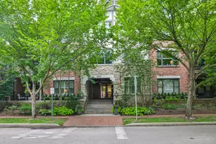 3901 West St, Mariemont, OH 45227 - Photo 1