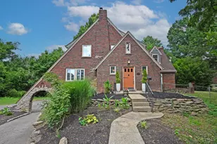 1534 Elizabeth Pl, Cincinnati, OH 45237 - Photo 1