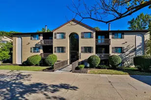 2050 Woodtrail Dr, Fairfield, OH 45014 - Photo 1