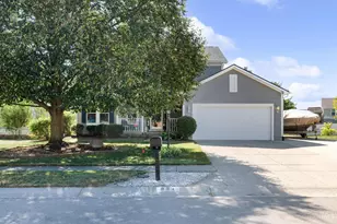 921 Cranbrook Ct, Miamisburg, OH 45342 - Photo 1