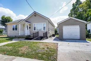 2045 1st Ave, Springfield Township, OH 45224 - Photo 1