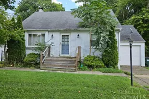 8622 Mockingbird Ln, Springfield Township, OH 45231 - Photo 1