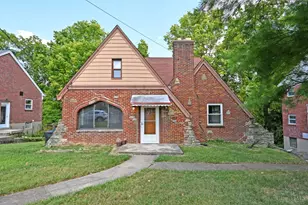 6442 Crestview Ave, Cincinnati, OH 45213 - Photo 1