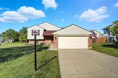 1025 Lord Fitzwalter Drive, Miamisburg, OH 45342 - Photo 1