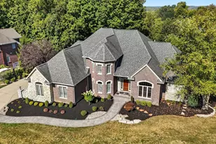 580 Winding River Blvd, Hamilton Township, OH 45039 - Photo 1