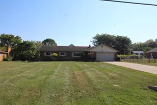 9052 Saxton Dr, West Chester, OH 45069 - Photo 1