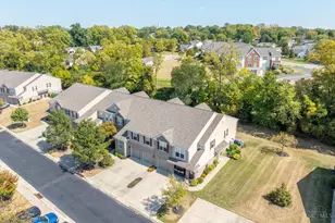 840 Heritage Green Dr, Monroe, OH 45050 - Photo 1