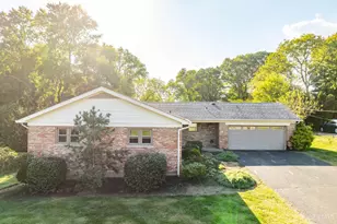 2373 Wolfangel Rd, Anderson Township, OH 45244 - Photo 1