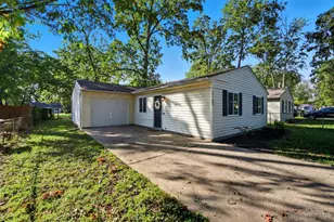 12105 4th Ave, Sycamore Township, OH 45249 - Photo 1