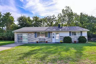 107 Harter Ave, Springdale, OH 45246 - Photo 1