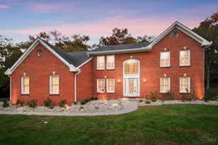 2558 Apple Ridge Ln, Amberley, OH 45236 - Photo 1