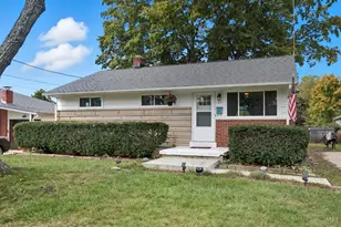 27 Winnebago Dr, Milford, OH 45150 - Photo 1