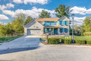 5542 Safari Dr, Liberty Township, OH 45044 - Photo 1