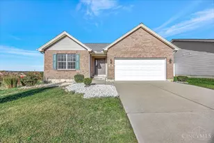 135 Linda Ln, Hamilton, OH 45011 - Photo 1