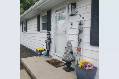 209 Arcadia Drive, Middletown, OH 45042 - Photo 1