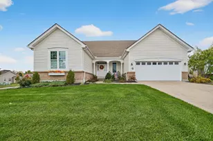 6261 Owlridge Cir, Hamilton Township, OH 45039 - Photo 1