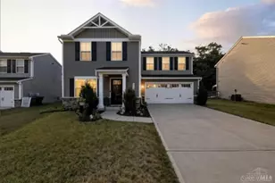 5814 Woodcreek Dr, Middletown, OH 45042 - Photo 1