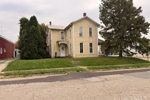 402 Main St, Brookville, OH 45309 - Photo 1