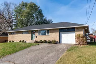 907 Birchwood Dr, Lebanon, OH 45036 - Photo 1