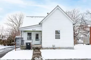 421 N Spring St, Wilmington, OH 45177 - Photo 1