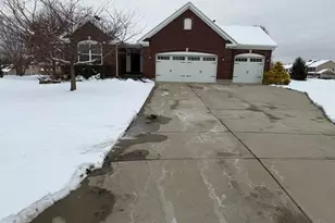 818 Morgan Dr, Monroe, OH 45050 - Photo 1