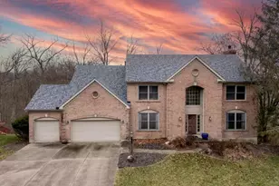 609 Valley Woods Ct, Miami Township, OH 45140 - Photo 1