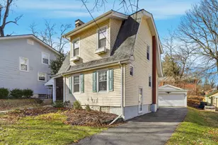 6211 Bona Vista Pl, Cincinnati, OH 45213 - Photo 1