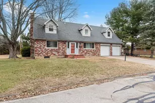 375 Curtis Dr, Wilmington, OH 45177 - Photo 1