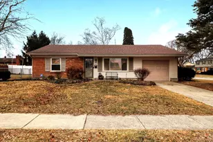 683 Danbury Rd, Cincinnati, OH 45240 - Photo 1