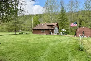 6033 Siemon Rd, Batesville, IN 47006 - Photo 1