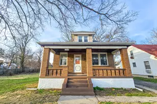 2048 W Galbraith Rd, Cincinnati, OH 45239 - Photo 1
