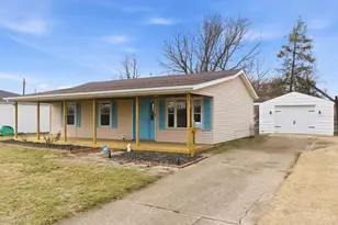 409 Millard Dr, Franklin, OH 45005 - Photo 1