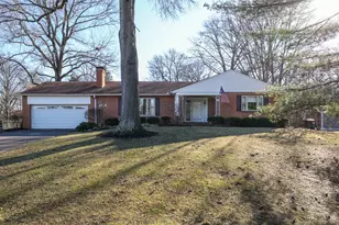 10022 Lakeside Dr, Springfield Township, OH 45231 - Photo 1