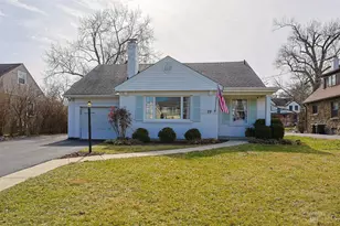 29 Forest Ave, Wyoming, OH 45215 - Photo 1